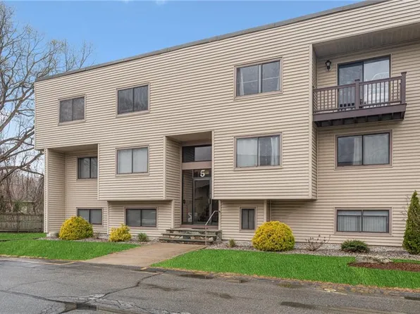 196 Old River Rd APT 5F, Lincoln, RI 02865