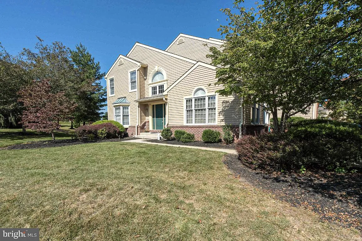125 Pine Crest Ln photo 1