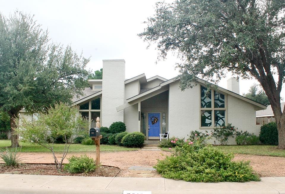 1st image of 5012 Pepperidge Pl