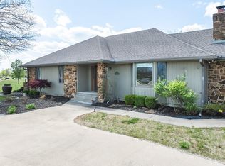 1710 Cedar Ridge Rd, Parsons, KS 67357