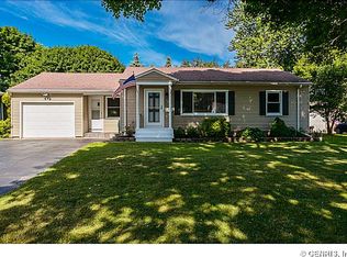 129 Hildegarde Rd, Rochester, NY 14626