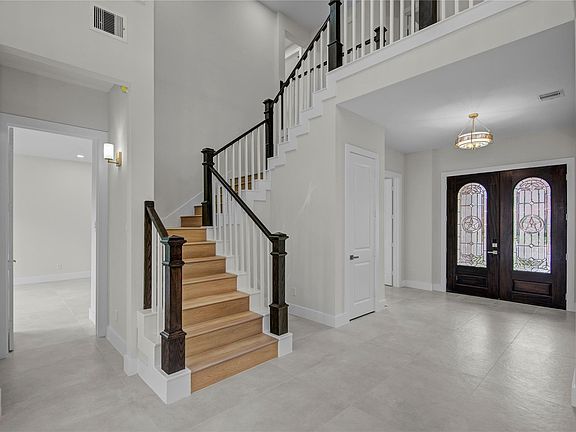 5th image of 7507 Moreton Ct