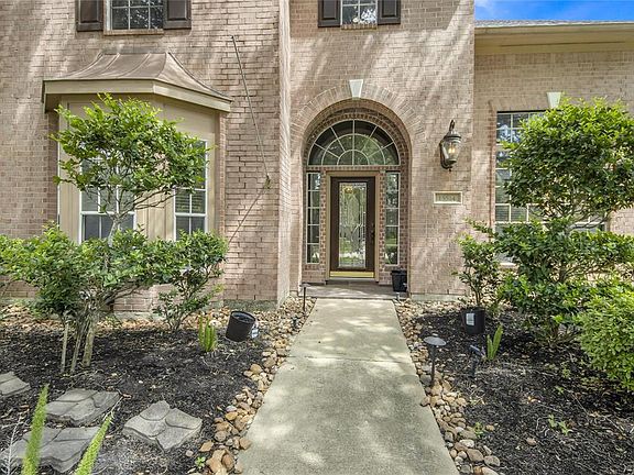 4th image of 15514 Stable Oak Drive