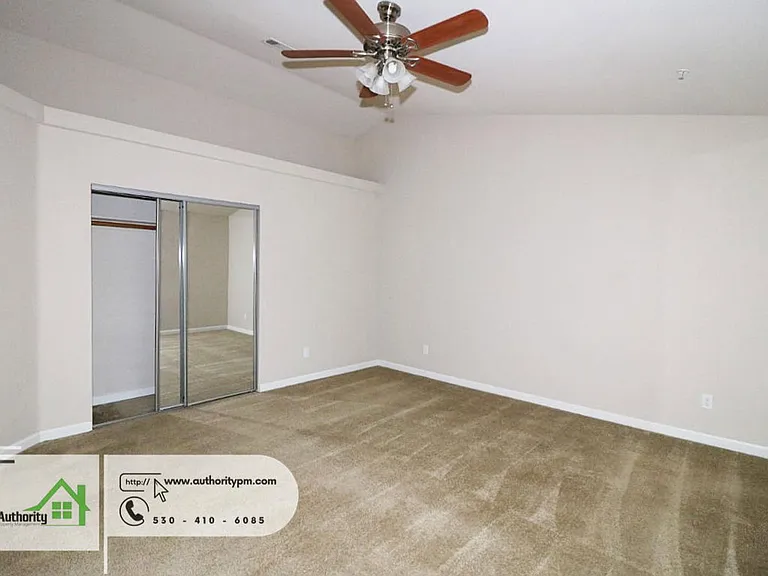 2381 Yellow Finch Way — Photo 18