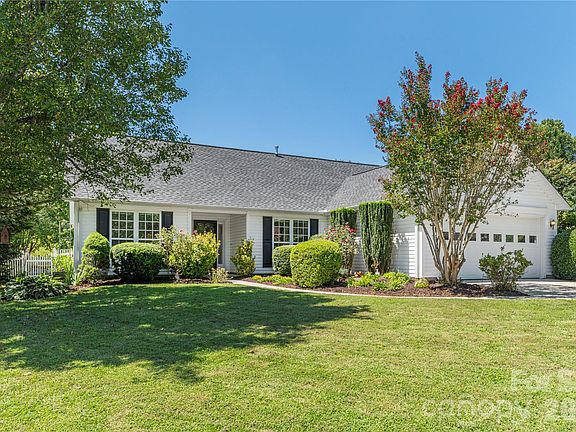 2nd image of 328 Planters Creek Rd