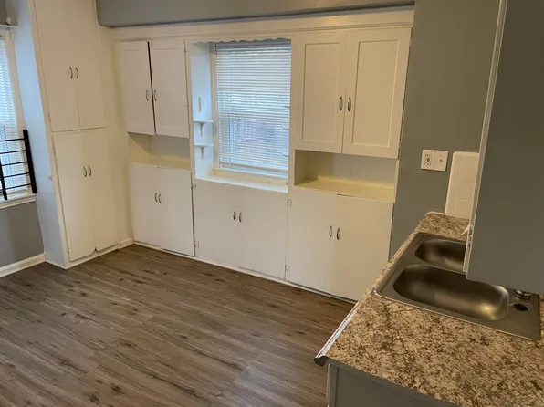 8897 Cloverlawn St, Detroit, MI 48204