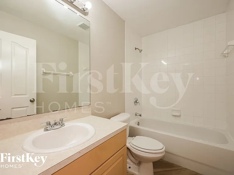 203 Roat St — Photo 14
