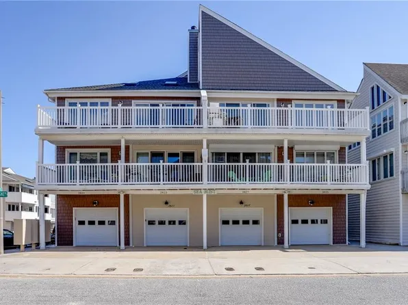 2825 Charlemagne Dr, Virginia Beach, VA 23451