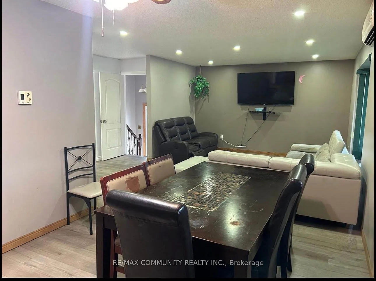 3 bed, $2,400 — Photo 3