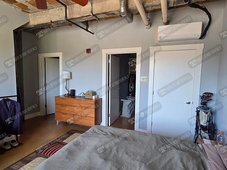 2915 John R St — Photo 15