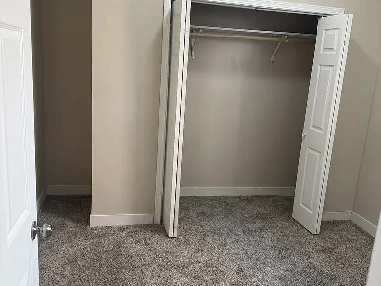 314 Randolph St E #105 — Photo 13