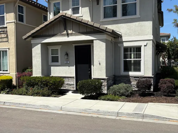 800 Queen Palm Ln, Brentwood, CA 94513