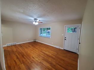 3233 Dubuque Ave, Des Moines, IA 50317