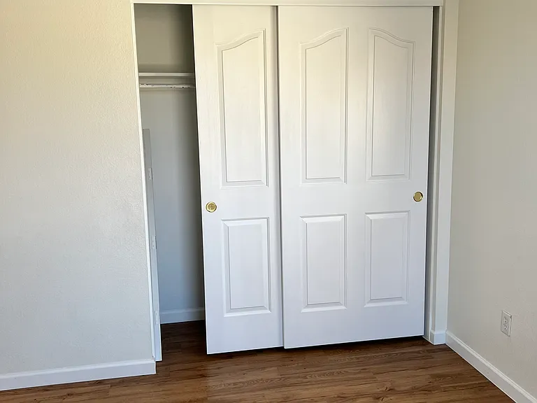 3728 E Liberty Ln — Photo 29