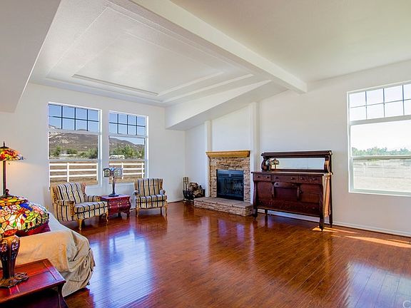 4th image of 49655 Paiute Ct