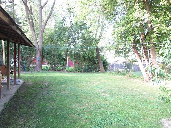 3rd image of 1029 Indiana Ave