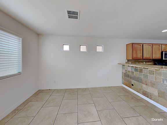 4th image of 7404 S 37th Gln