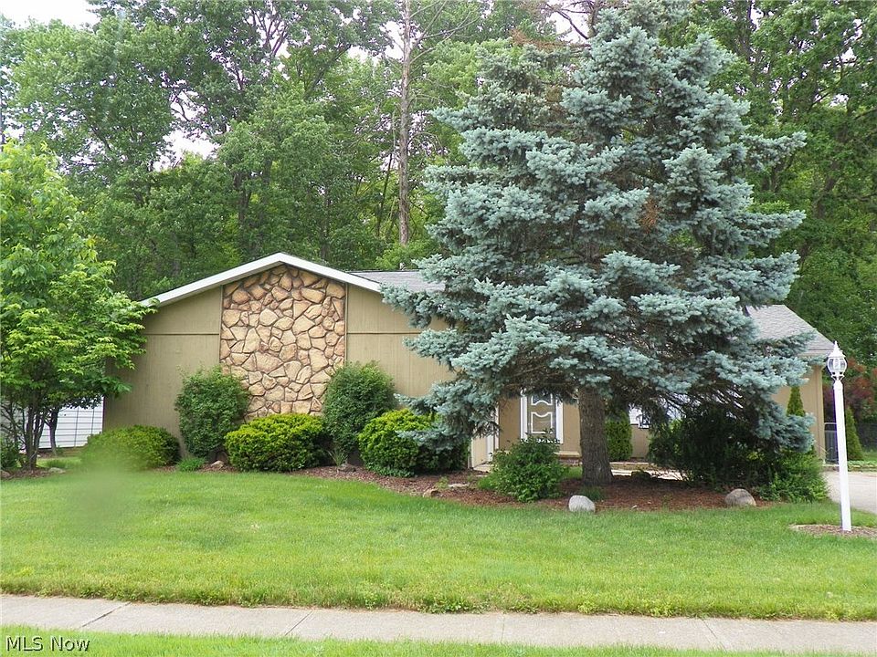 1st image of 20268 Arlington Dr