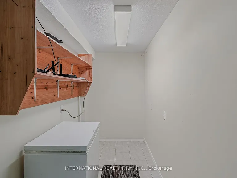 18 Sea Breeze Dr — Photo 41