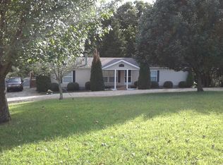 3173 Greens Chapel Rd, Bloomfield, KY 40008