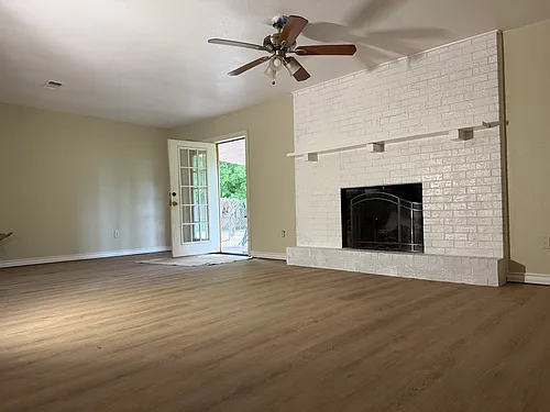 406 Blue Jay St Photo 1