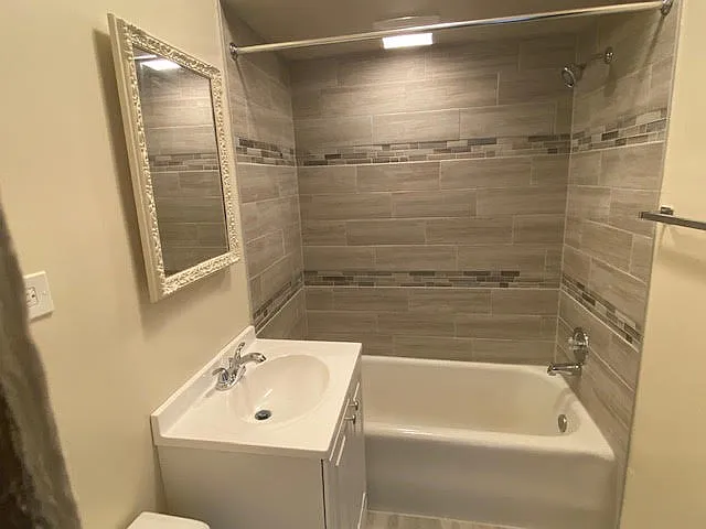 2957 N Parkside Ave #3S — Photo 8