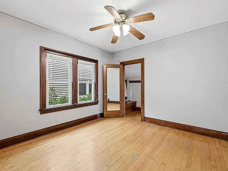 3309 S Springfield Ave #3309 — Photo 9