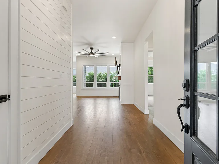 207 W Wrangler St — Photo 6