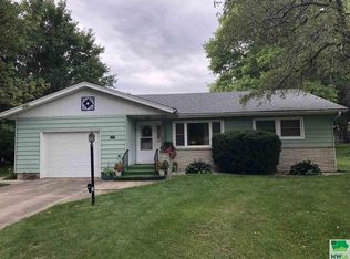 509 Willow St, Aurelia, IA 51005