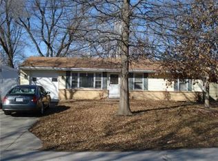 9008 Bayless Rd, Liberty, MO 64068