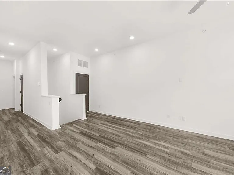 205 Devore Rd — Photo 26