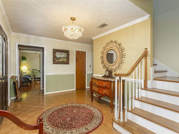 4th image of 7420 Camale Dr