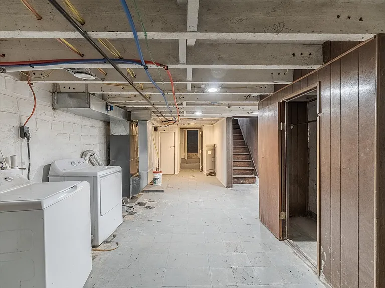 19 Osborn St — Photo 24
