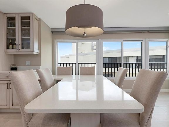 5th image of 19 Whispering Sands Dr APT 1201