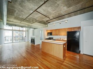 1000 W Adams St APT 820, Chicago, IL 60607
