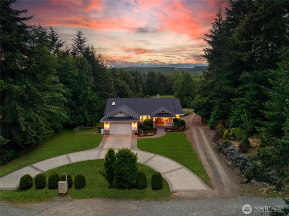 27581 Heavenly Place NE, Kingston, WA 98346