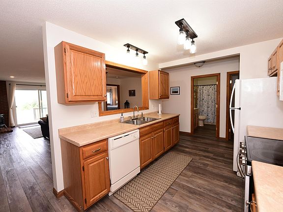 4th image of J82 Eagle Ridge Condo Road #J82