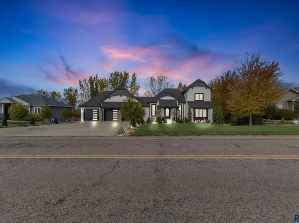 47138 298th St, Beresford, SD 57004