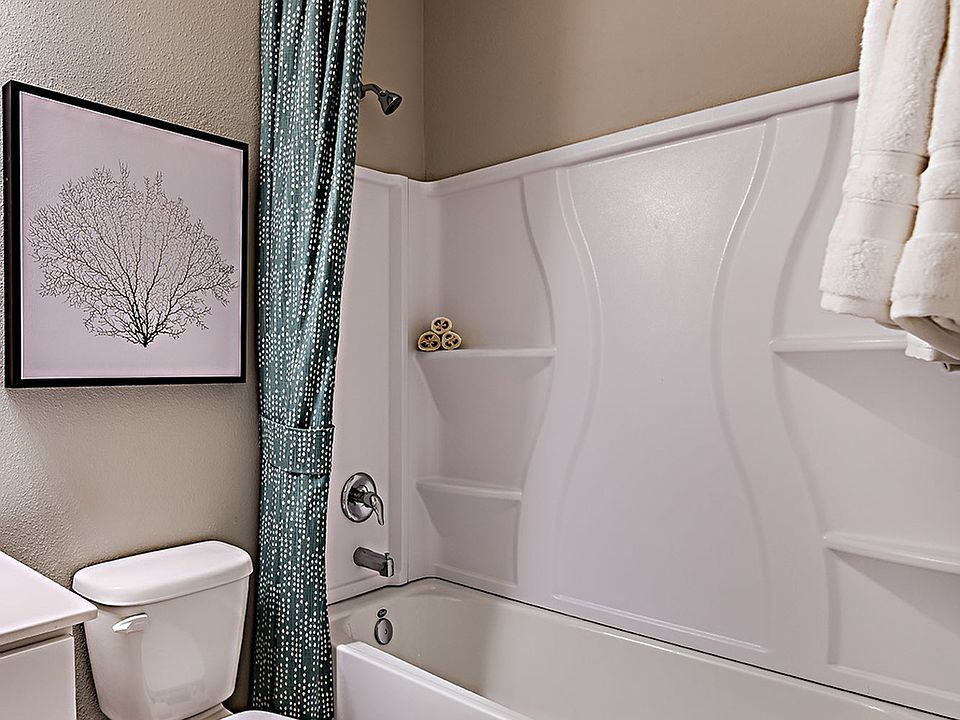 Avenues-Walk-Model-8688-web cropped bathroom