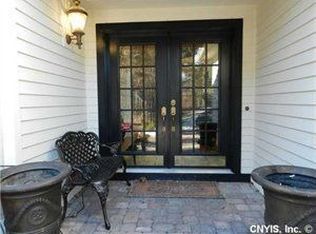 6101 Carnegie Dr, Jamesville, NY 13078