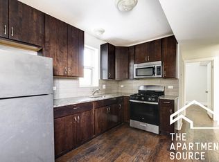 4876 W Armitage Ave #1R, Chicago, IL 60639