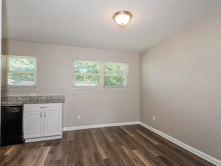 2325 Flamingo Dr — Photo 7