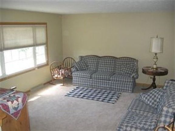 5th image of 10207 Radmoor St NW