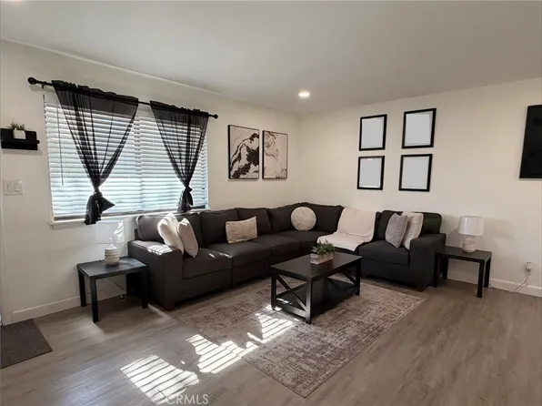 7085 Tamarisk Ave, Yucca Valley, CA 92284