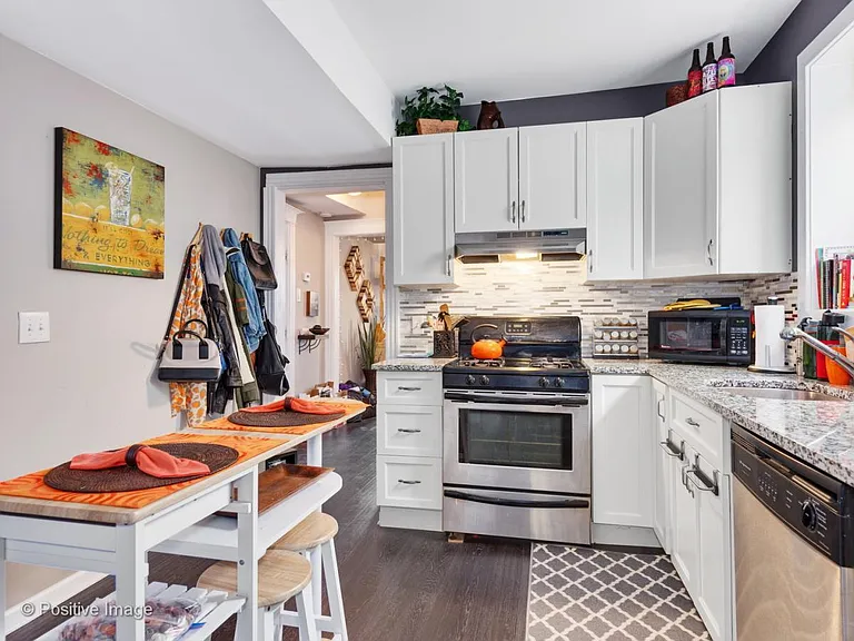 2253 W Fullerton Ave #2 — Photo 8
