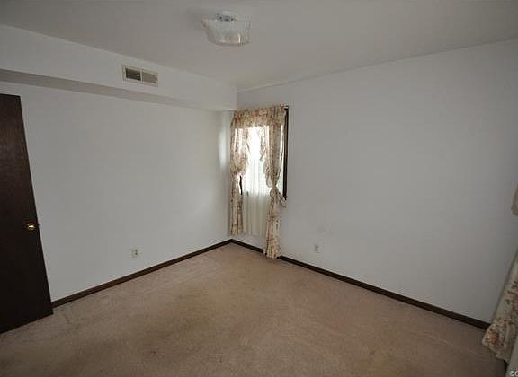 4th image of 4003 Yorktown Dr