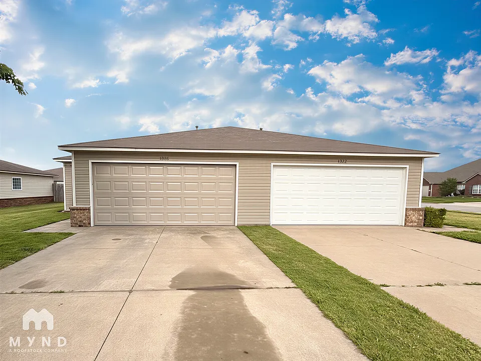 5806 N 34th St #5806