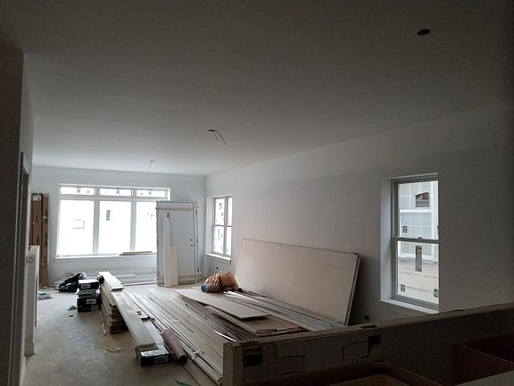 5th image of 1-1841 W 21st St #1