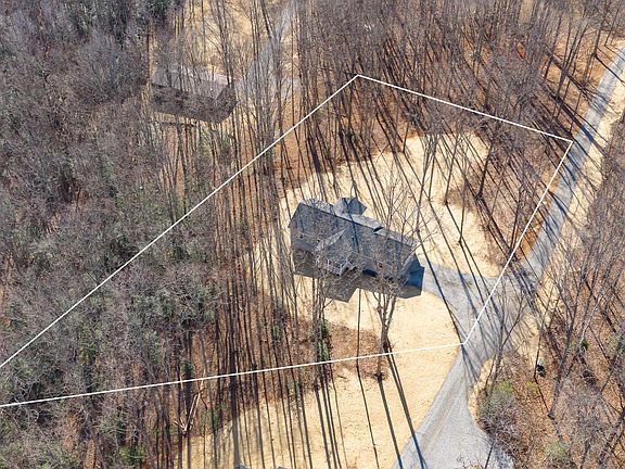 3rd image of 501 Proffits Rd