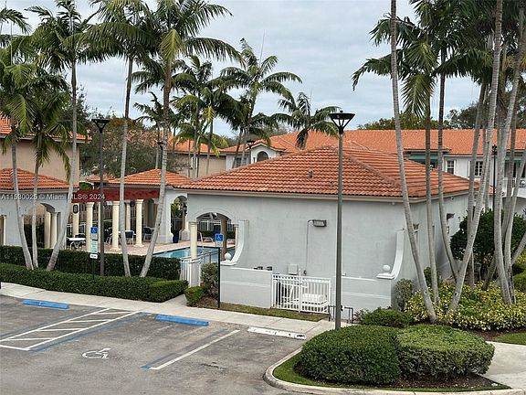 2nd image of 11877 SW 81st St #11877